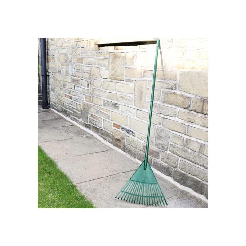 JVL Thegardener Outdoor Garden Lawn Leaf Rake With Telescopic Handle Aluminium Green