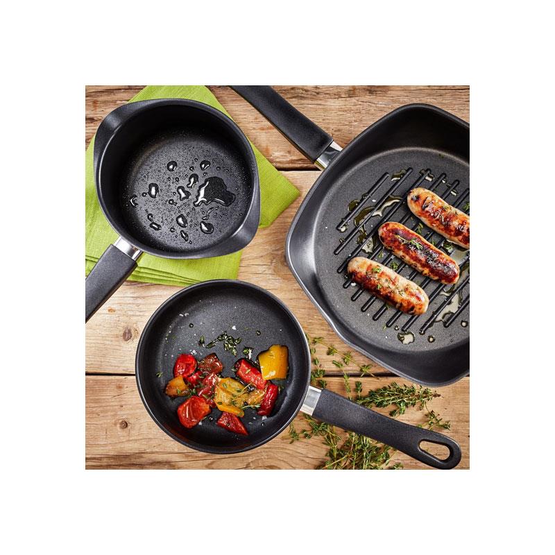 Judge Vista Draining Milk Pan 14cm/1 Litres Non-Stick Polished Stainless Steel Silver