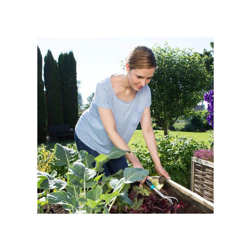 Gardena Comfort Hand Grubber Ergonomic Soil Aerator Tool Metal Black/Blue