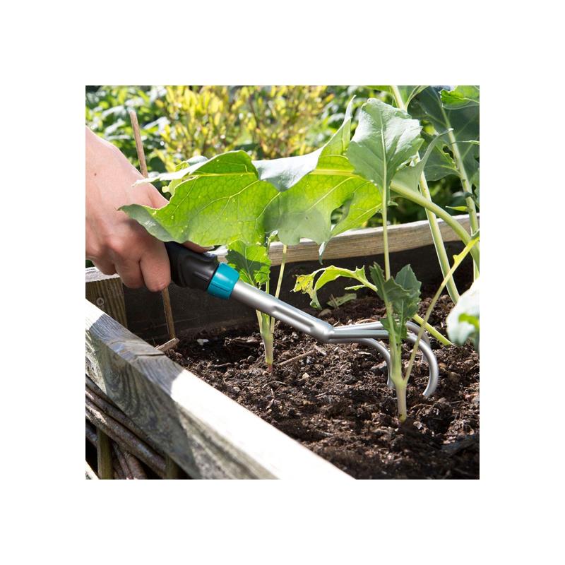Gardena Comfort Hand Grubber Ergonomic Soil Aerator Tool Metal Black/Blue
