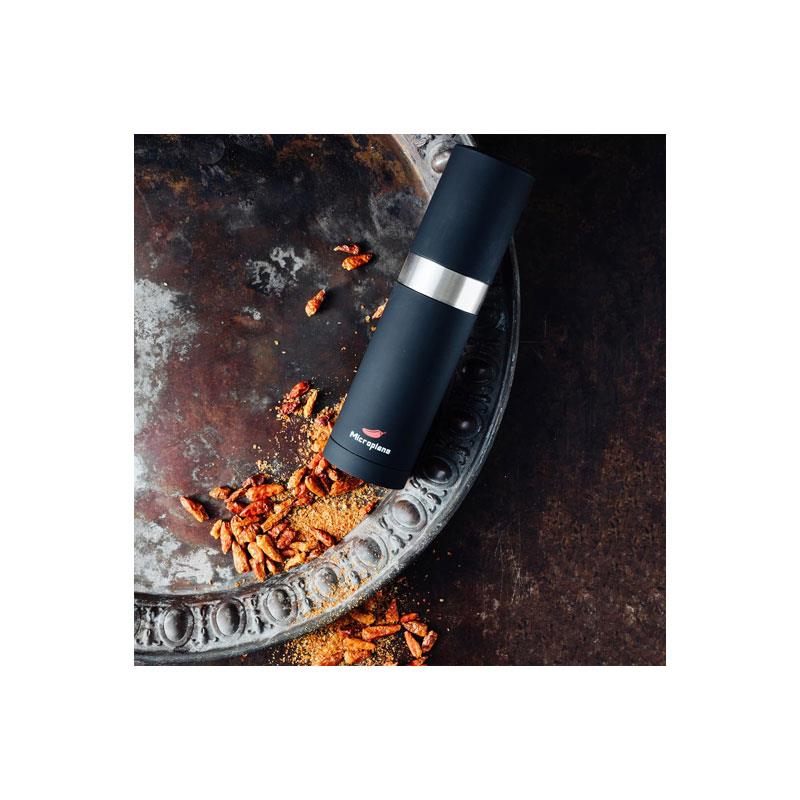 Microplane Chilli Mill Chili Grinder For Dried Chili Peppers Stainless Steel Black