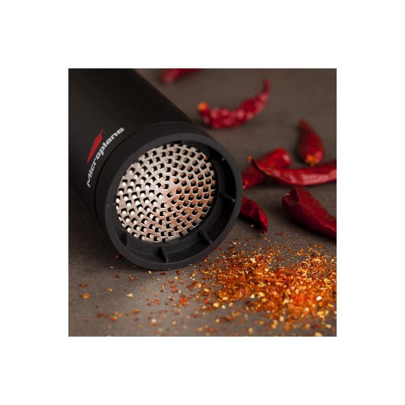 Microplane Chilli Mill Chili Grinder For Dried Chili Peppers Stainless Steel Black