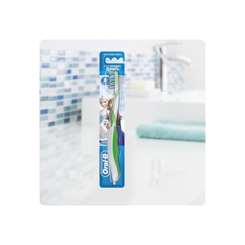 Oral-B Pro-Expert Stages Cross Action Kids Manual Toothbrush 8 Plus Green Secondary image