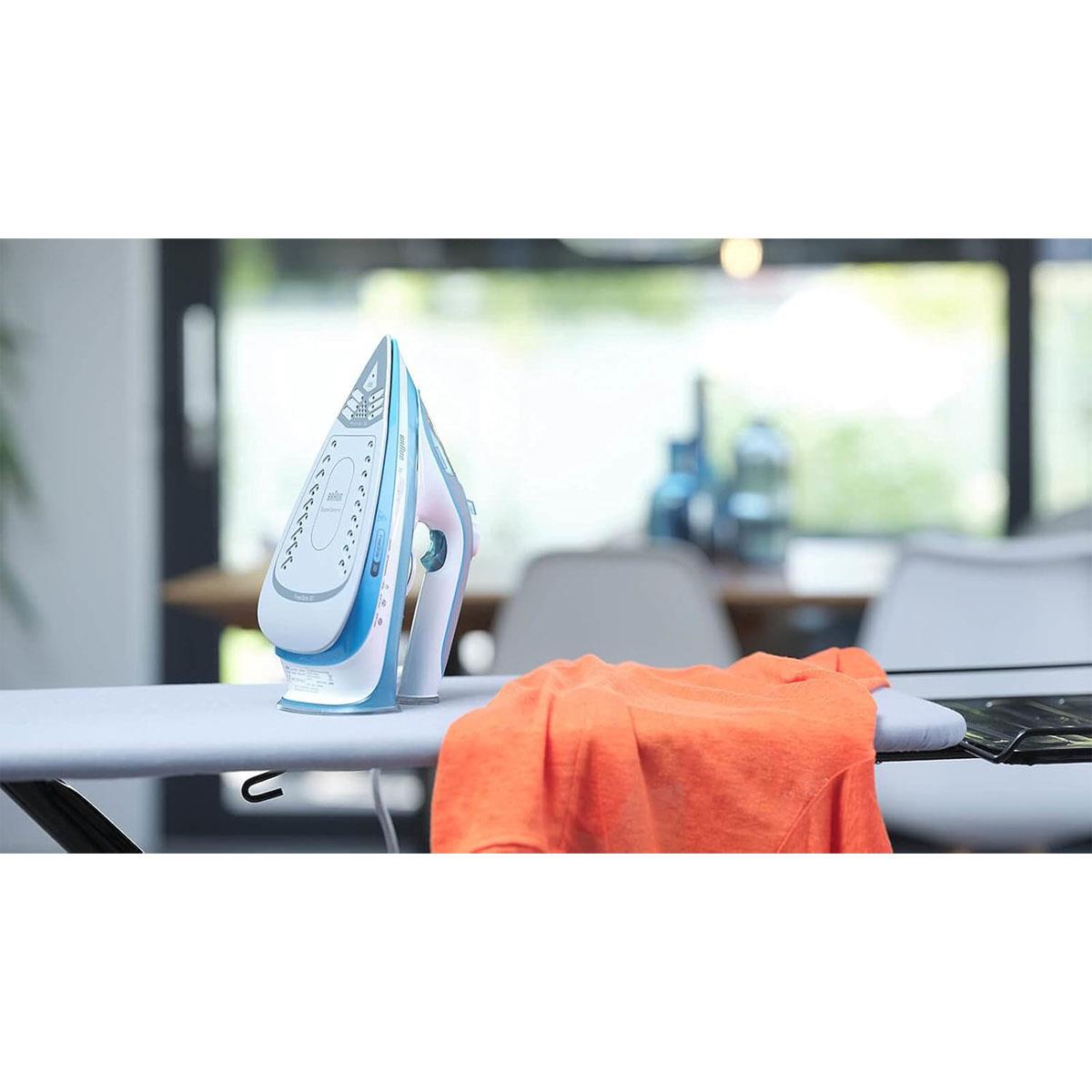 Braun TexStyle 5 Steam Iron 2800W FreeGlide 3D Super Ceramic Soleplate Precision Tip Blue Secondary image