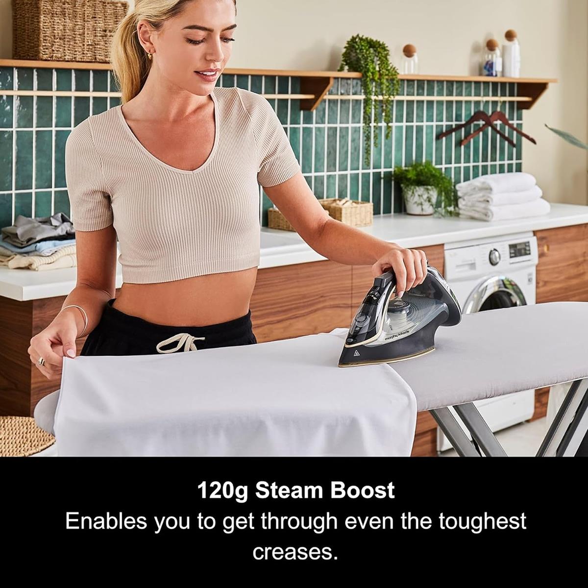 Morphy Richards Crystal Clear Steam Iron 2400W Ceramic Soleplate 350ml Water Tank Gold & Black