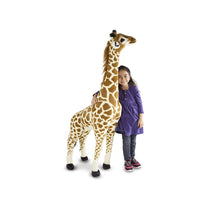 Melissa & Doug Giant Giraffe (Playspaces & Room Decor, Lifelike Stuffed Animal, Soft Fabric, Over 1.4 Metres Tall)