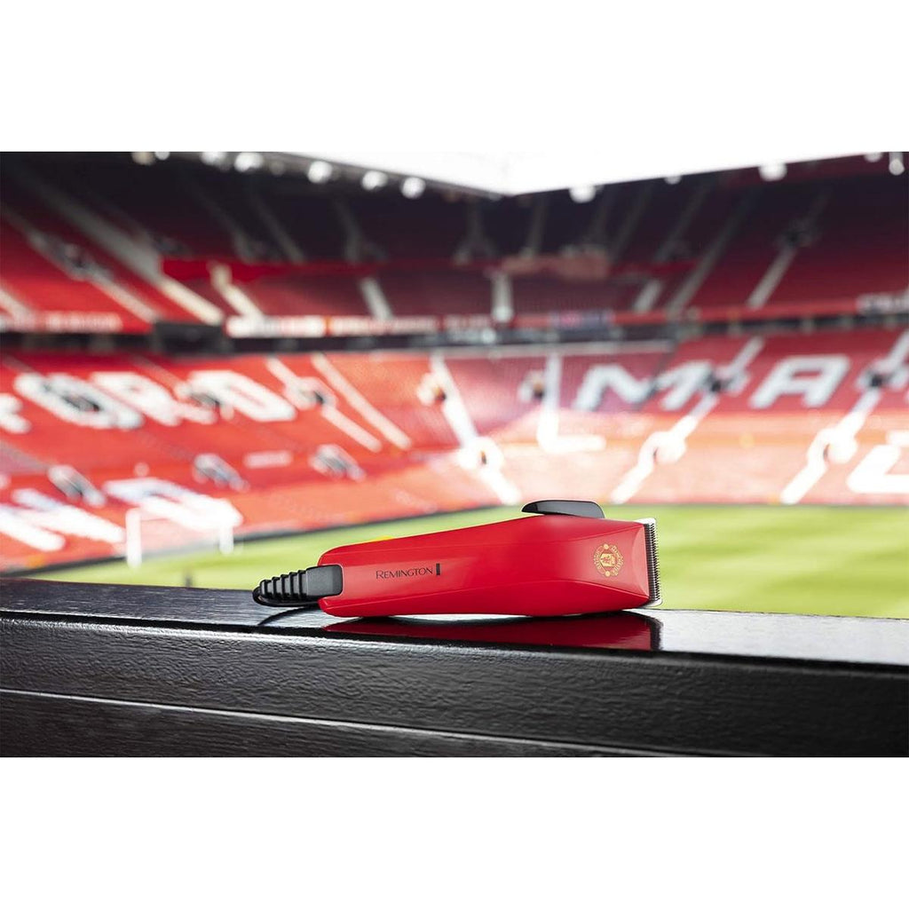 Remington Manchester United Colour Cut Hair Clippers in Black and Red
