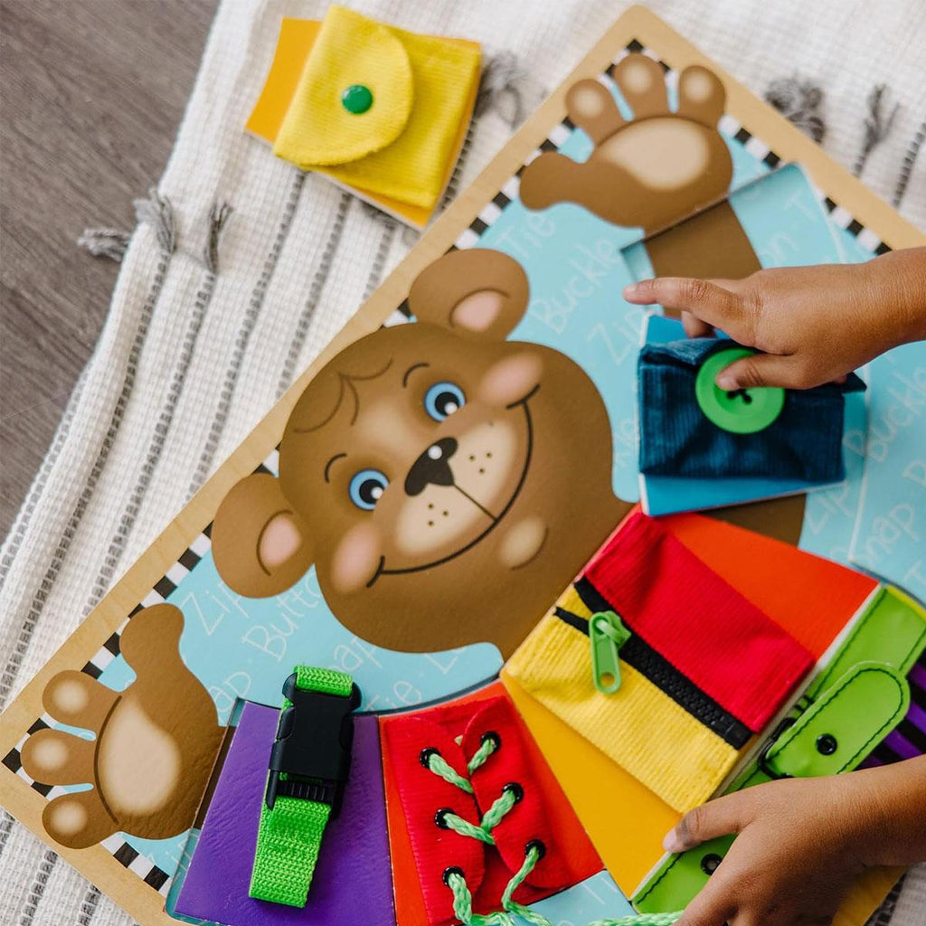 Melissa & Doug Basic Skills Board - Practice Fine Motor Skills Developmental Toys 6 Removable Pieces & Puzzle Board - Multicolor