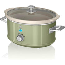 Swan Retro Slow Cooker With 3 Temperature Settings 200W 3.5 Litres - Green