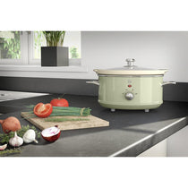 Swan Retro Slow Cooker With 3 Temperature Settings 200W 3.5 Litres - Green
