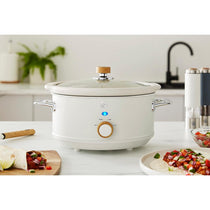 Swan Nordic Slow Cooker With 3 Temperature Settings 200W 3.5 Litre - Cotton White