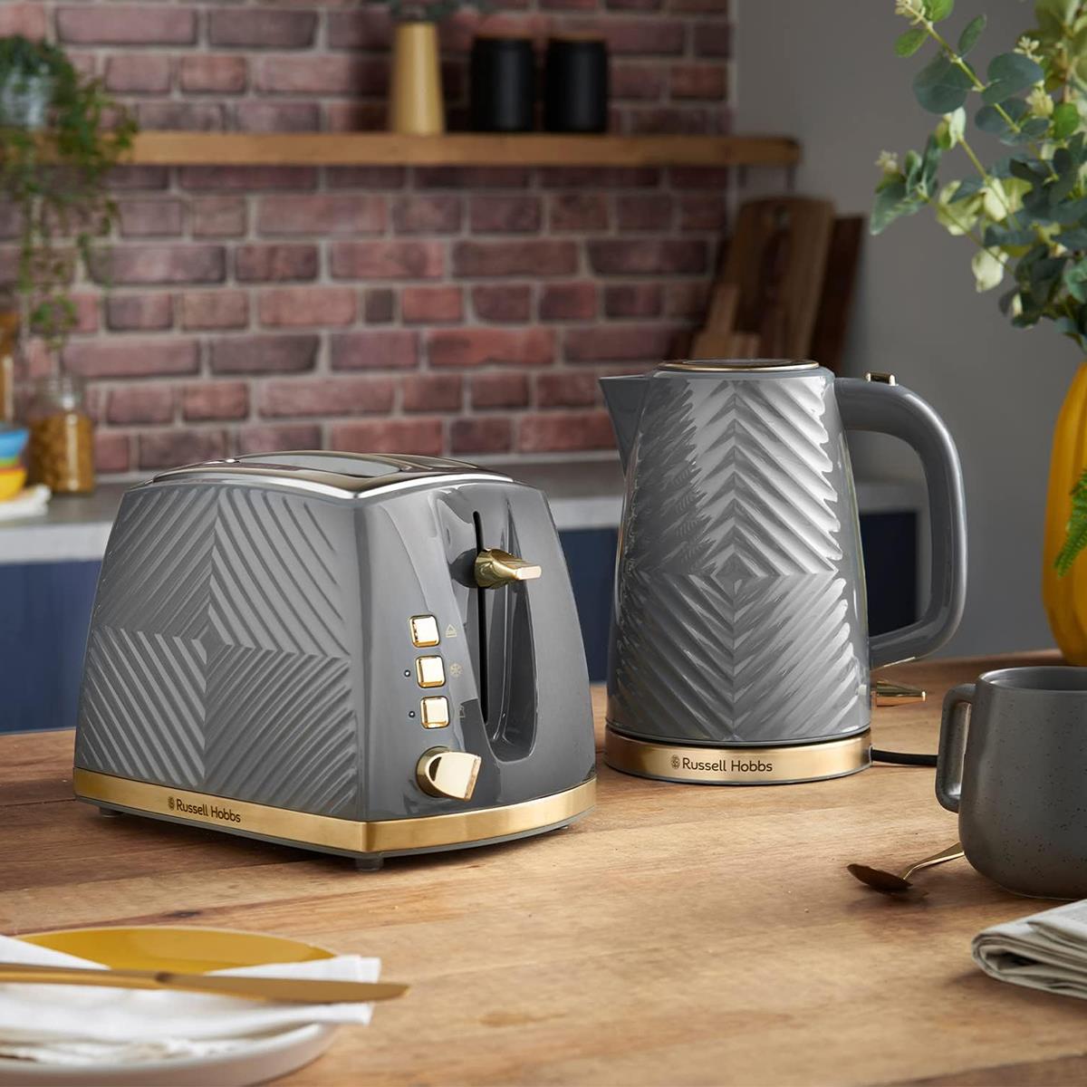 Russell Hobbs Groove Electric Kettle With Perfect Pour 3000W 1.7 Liter - Grey