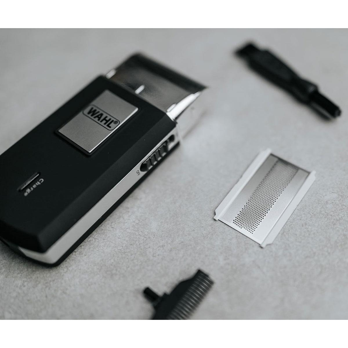 Wahl Travel Shaver Razor Cordless And Rechargeable 45 Min Run Time - Black