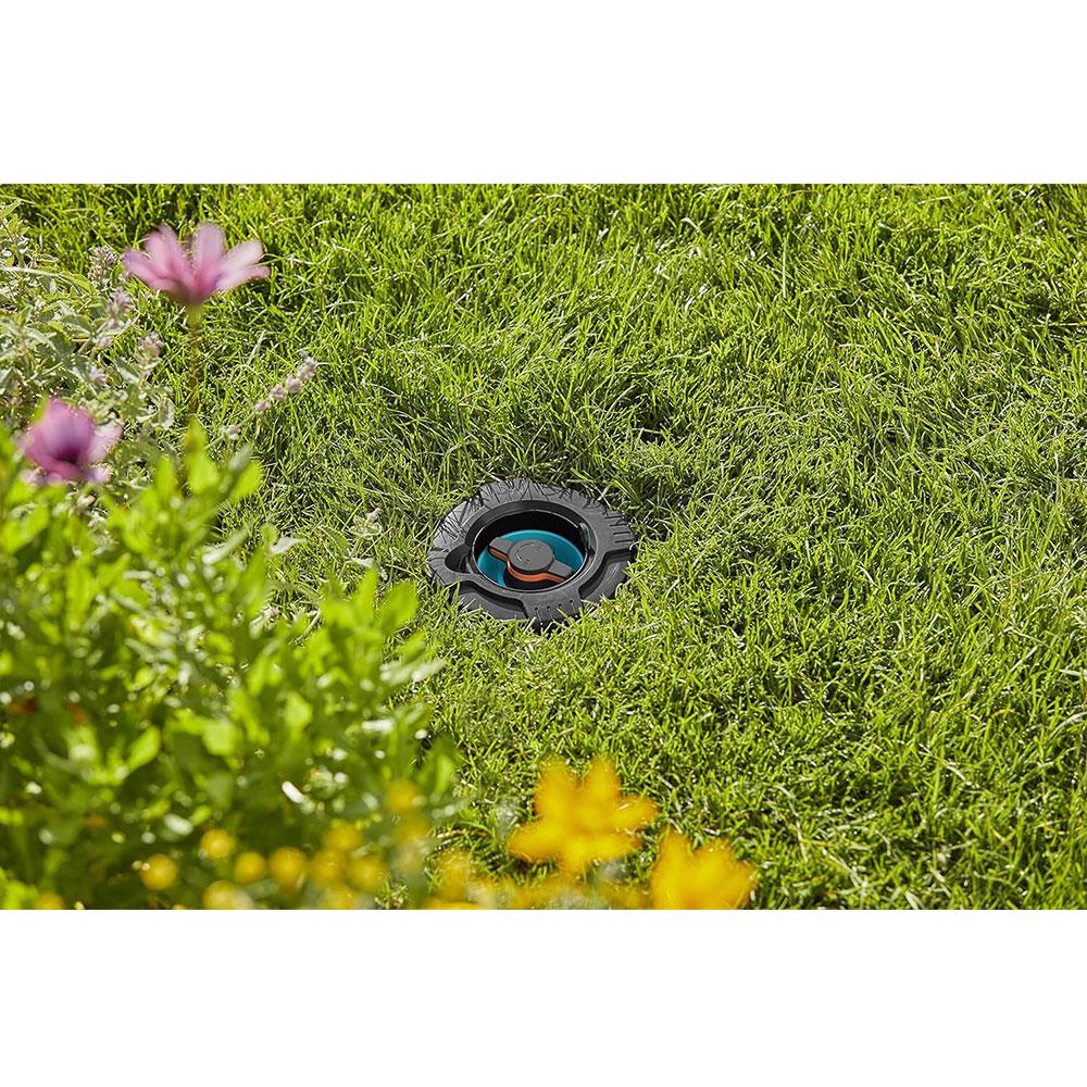Gardena Regulator And Shut-Off Valve With 3/4 Inch External Male Thread - Black