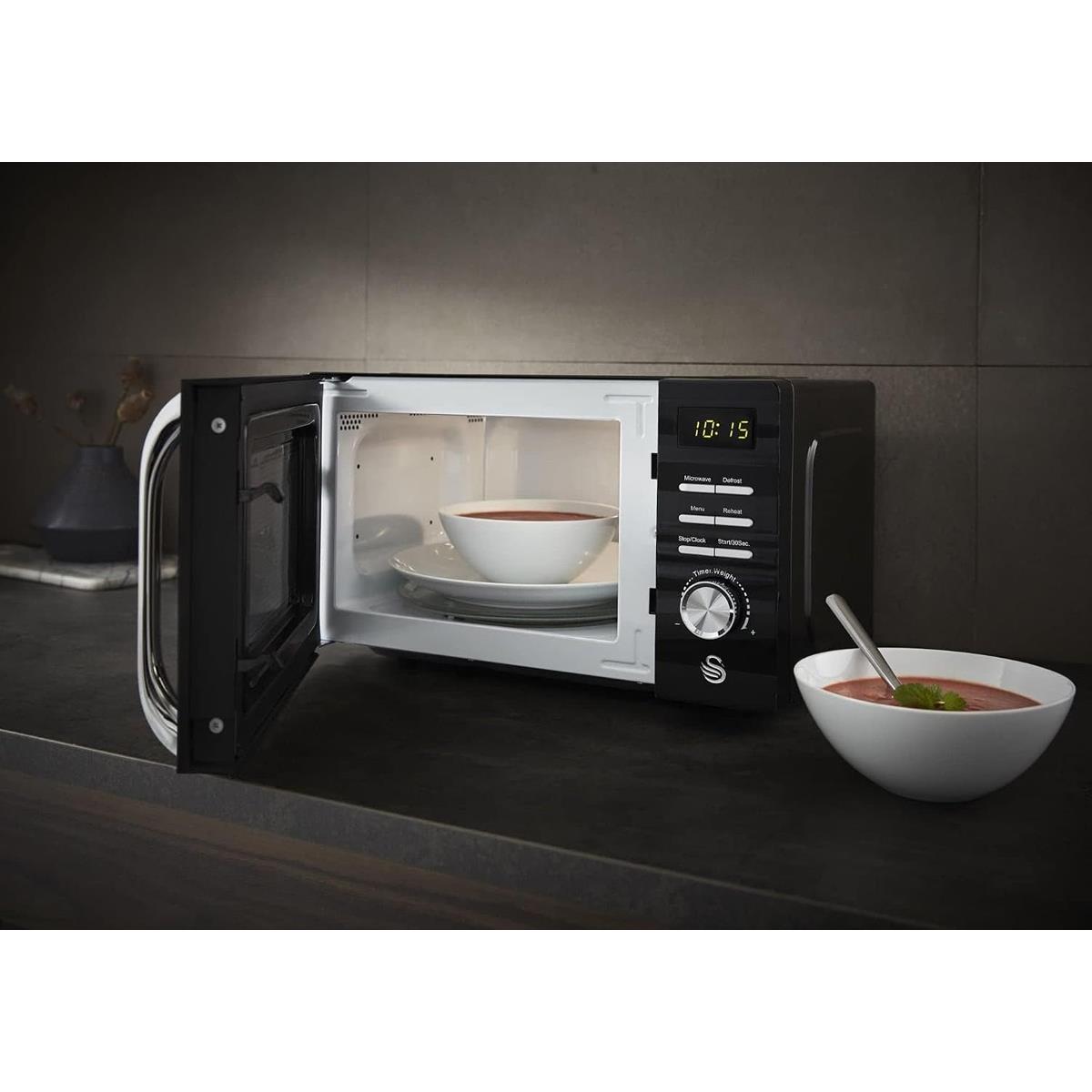 Swan Symphony Digital Microwave With 5 Power Levels & Defrost Setting 700W 20 Litres - Black
