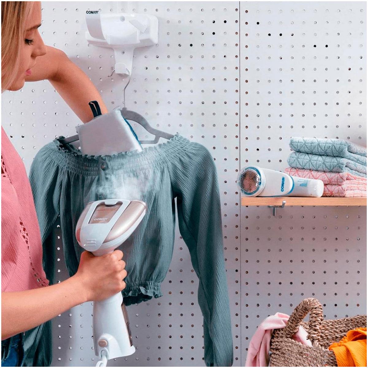 Conair Turbo Extreme Steam Handheld Clothes Steamer 230ml Water Tank 1560W UK Plug White/Champagne