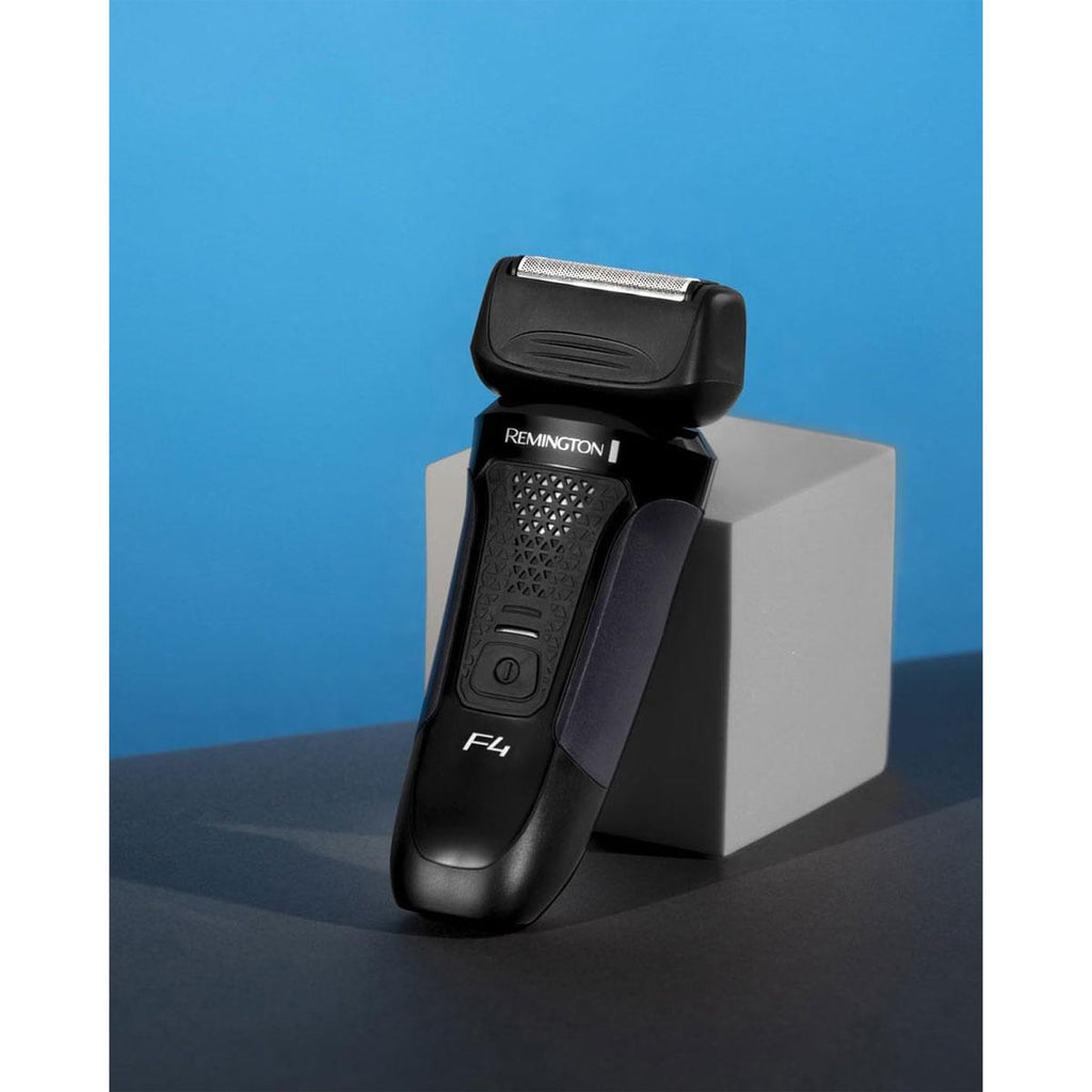 Remington F4 Men's Electric Shaver Cordless Wet & Dry Foil Shaver Flexible Cutting Pivoting Head Waterproof Black
