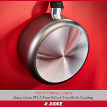 Judge Everyday Non-Stick Saucepan 20cm/2.4 Litres Vented Glass Lid Stay Cool Handle Aluminium Grey