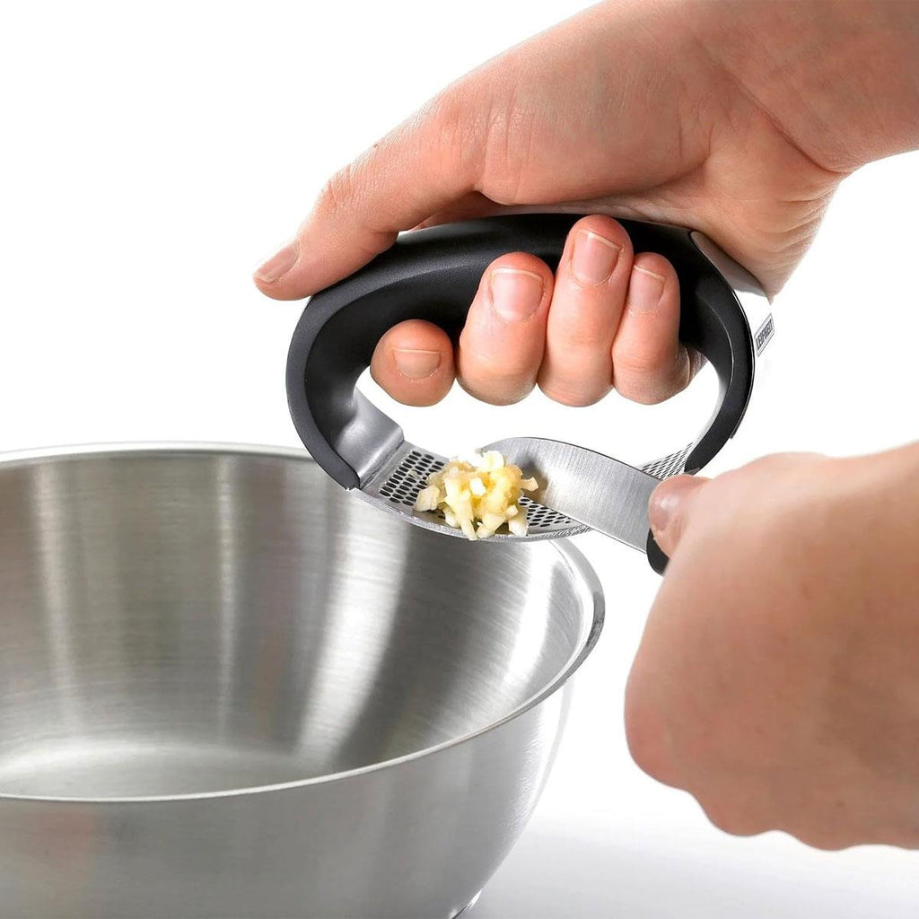 Leifheit Knobi King Garlic Press Ginger Crusher Stainless Steel Black