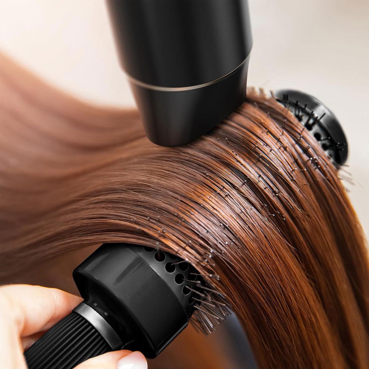 Wahl Ionic Flow Hairdryer Professional Drying Frizz-Free Cold Shot Heat Concentrating Diffuser Styling Compact Travel Powerful Fast Speed 2100W Black