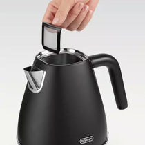 Delonghi Distinta X Electric Jug Kettle Black