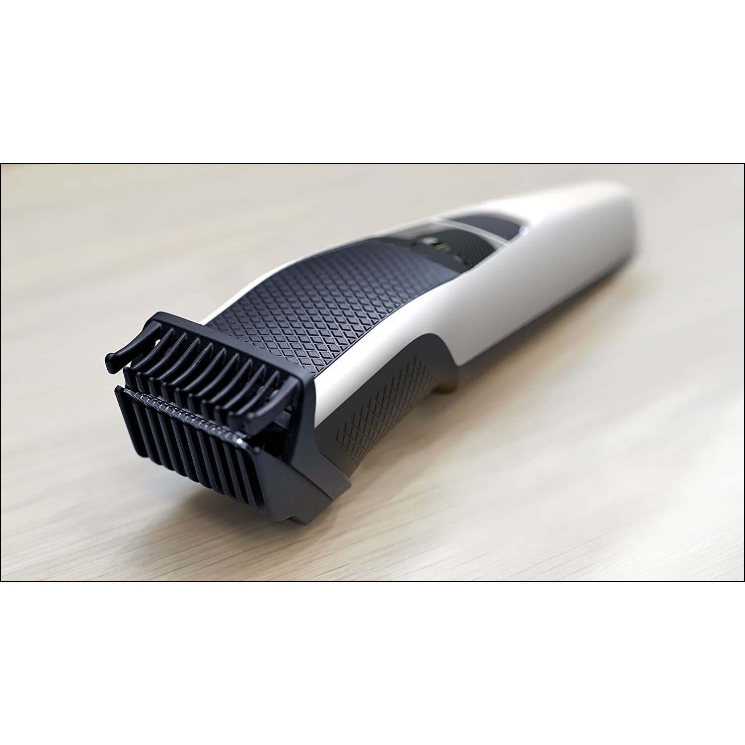 Philips Series 3000 Beard & Stubble Trimmer with Stainless Steel Blades