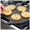 KitchenCraft Cast Iron 27cm Black Steel Baking Stone - Image 2