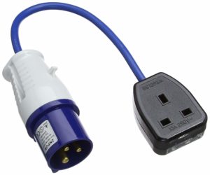 PowerMaster Fly Lead Converter 16A Plug to 13A Socket