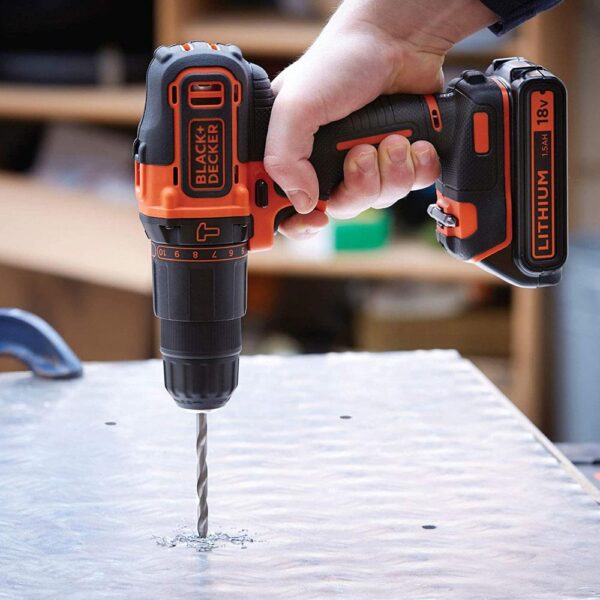 Black & Decker 18V Hammer Drill And Detail Sander Twin Kit With 1.5Ah Battery And 1A Charger In Soft Bag - Image 3