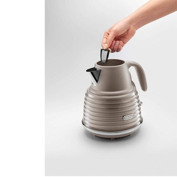 Delonghi Scolpito Jug Kettle Stainless Steel 3000W 1.5 Litre - Clay Beige - Image 5