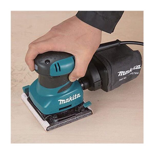 Makita Palm Finishing Sander 200W 240V - Image 2