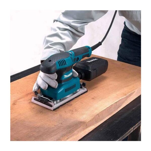 Makita 1/3 Sheet Finishing Sander 190W 240V - Image 7