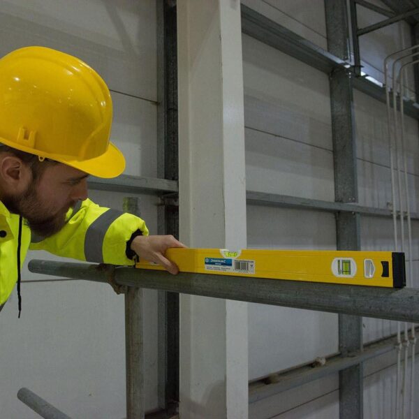 Silverline Spirit Level 600mm Aluminum - White/Yellow/Black - Image 6