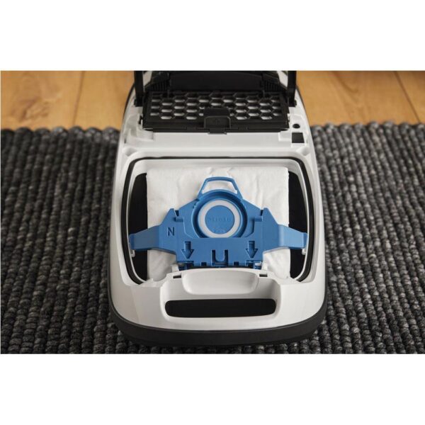 Miele GN XL HyClean 3D Efficiency Vacuum Cleaner Bags 8 Pack - White/Blue - Image 8