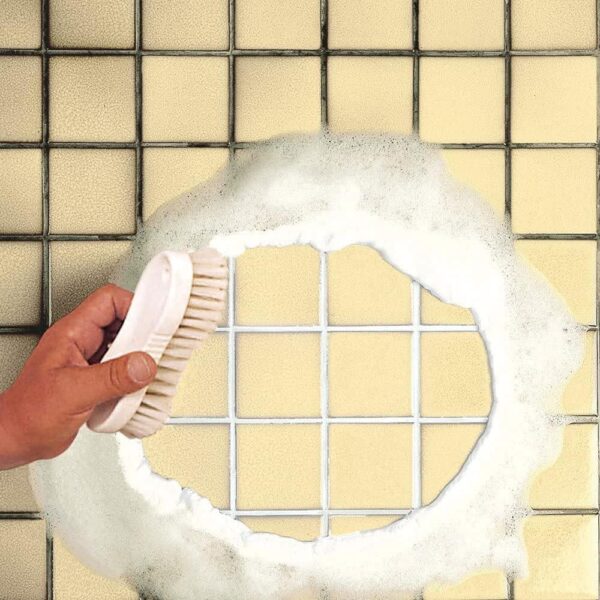HG Bathroom Grout Cleaner Removes Stubborn Dirt Marks And Stains Between Tiled Walls And Floors - 500ml - Image 2