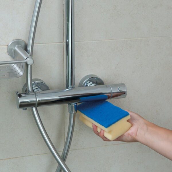 HG Bathroom Limescale Remover Concentrate - 1 Litre - Image 3