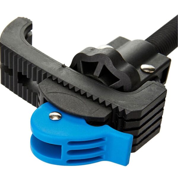 Silverline Workbench Clamps 2 Piece Set 18-38mm Holes of Any Workbench - Blue/Black - Image 2
