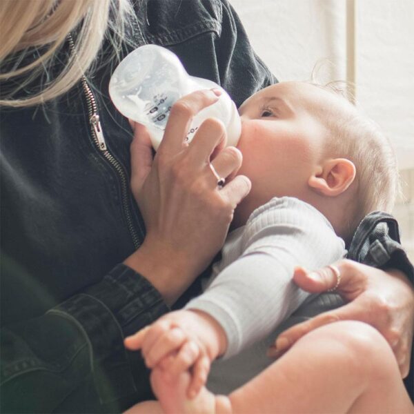 Tommee Tippee Natural Start Anti-Colic Baby Bottle 340ml Pack of 4 - Clear - Image 3
