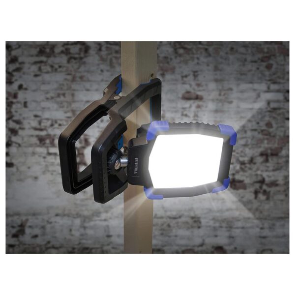 Faithfull Rechargable Cordless LED Clip Grip Work Light 10W 1000Lm - Blue/Black - Image 3