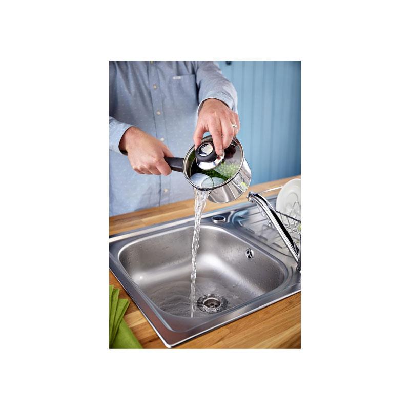 Judge Vista Draining Saucepan 20cm/3 Litre With Shatterproof Glass Strain And Pour Lid Non-Stick Large Polished Stainless Steel Silver - Image 2