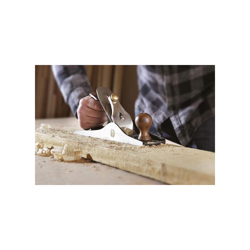 Spear & Jackson Carpenters No.4 Smoothing Plane Silver/Black - Image 3