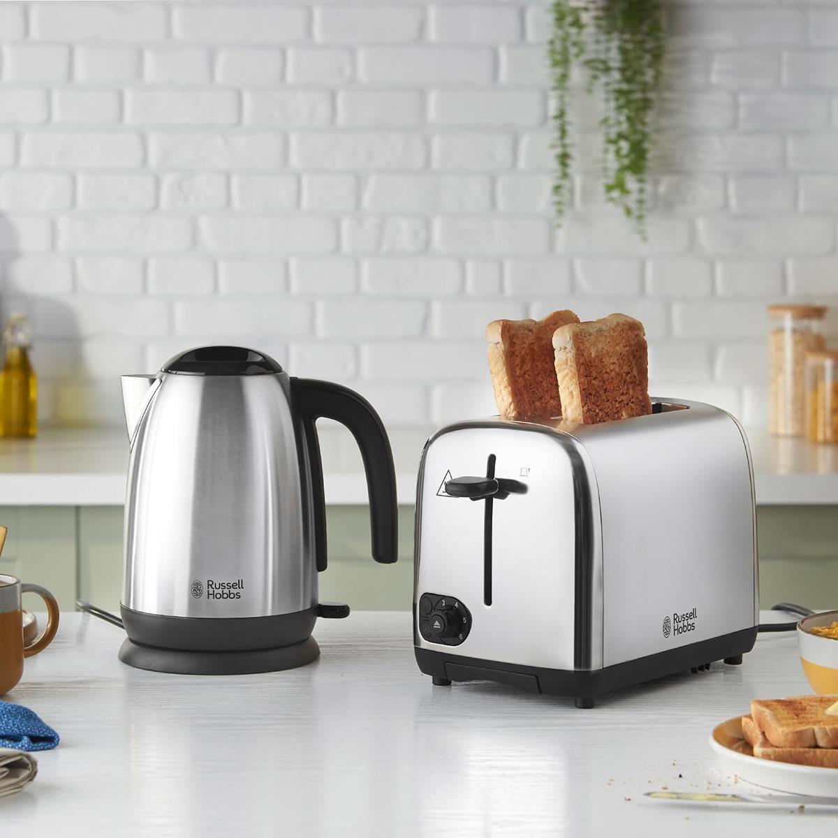 Russell Hobbs Classics Electric Jug Kettle 1.7 Litre 3000W Stainless Steel Rapid Boil With Perfect Pour Spout & Filter Brushed Steel - Image 12