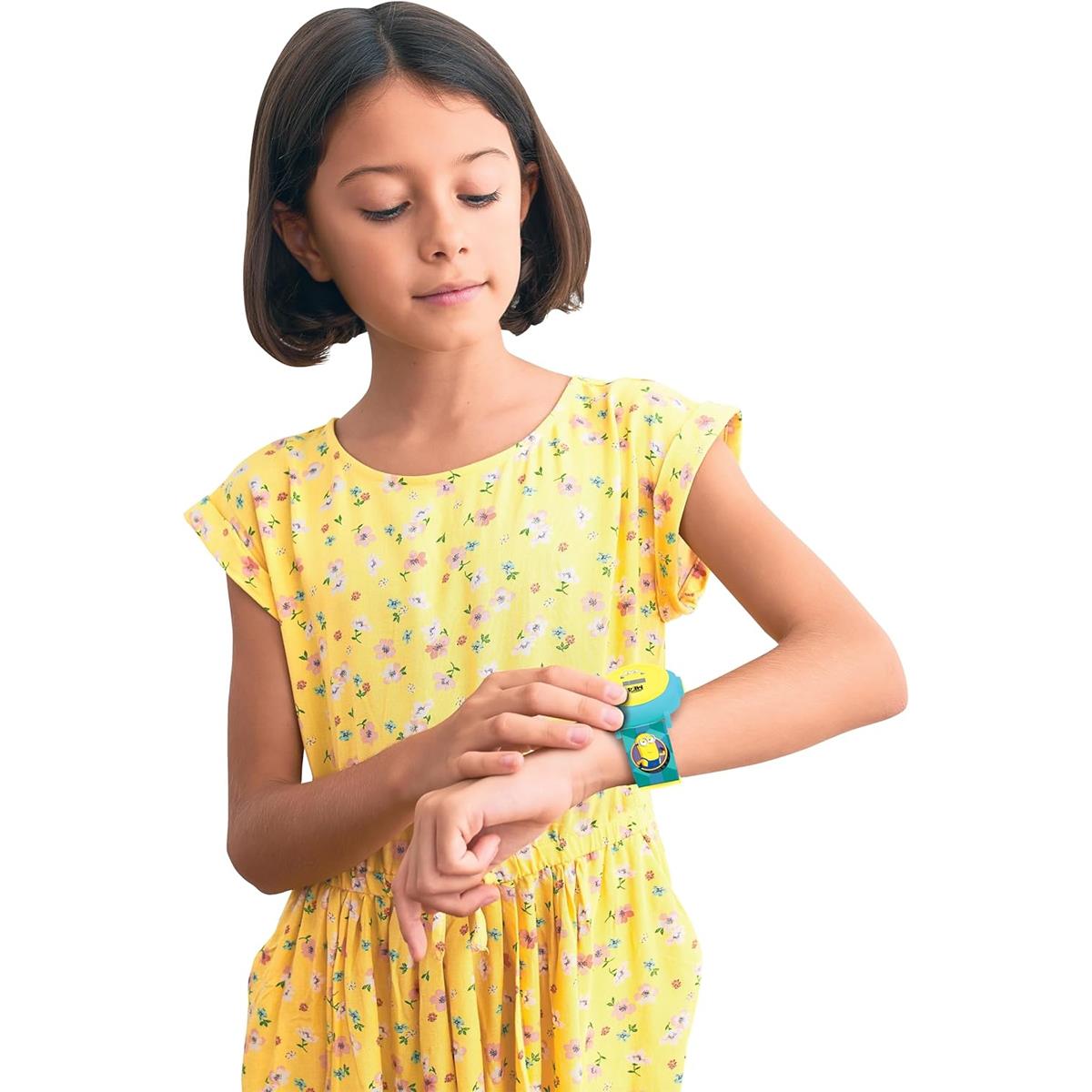 LEXIBOOK Minions Projection Watch Kids Digital Wristwatch With 20 Image Projector Adjustable Strap Yellow - Image 6