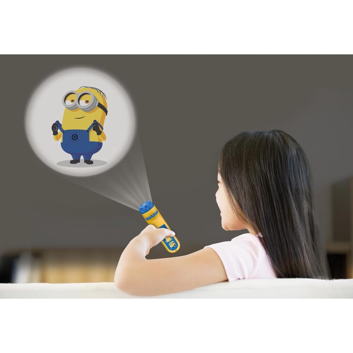 LEXIBOOK Minions Story Projector, 2-In-1 Torch And Image Projector With 24 Pictures, Includes 3 Discs, Yellow/Blue - Image 2