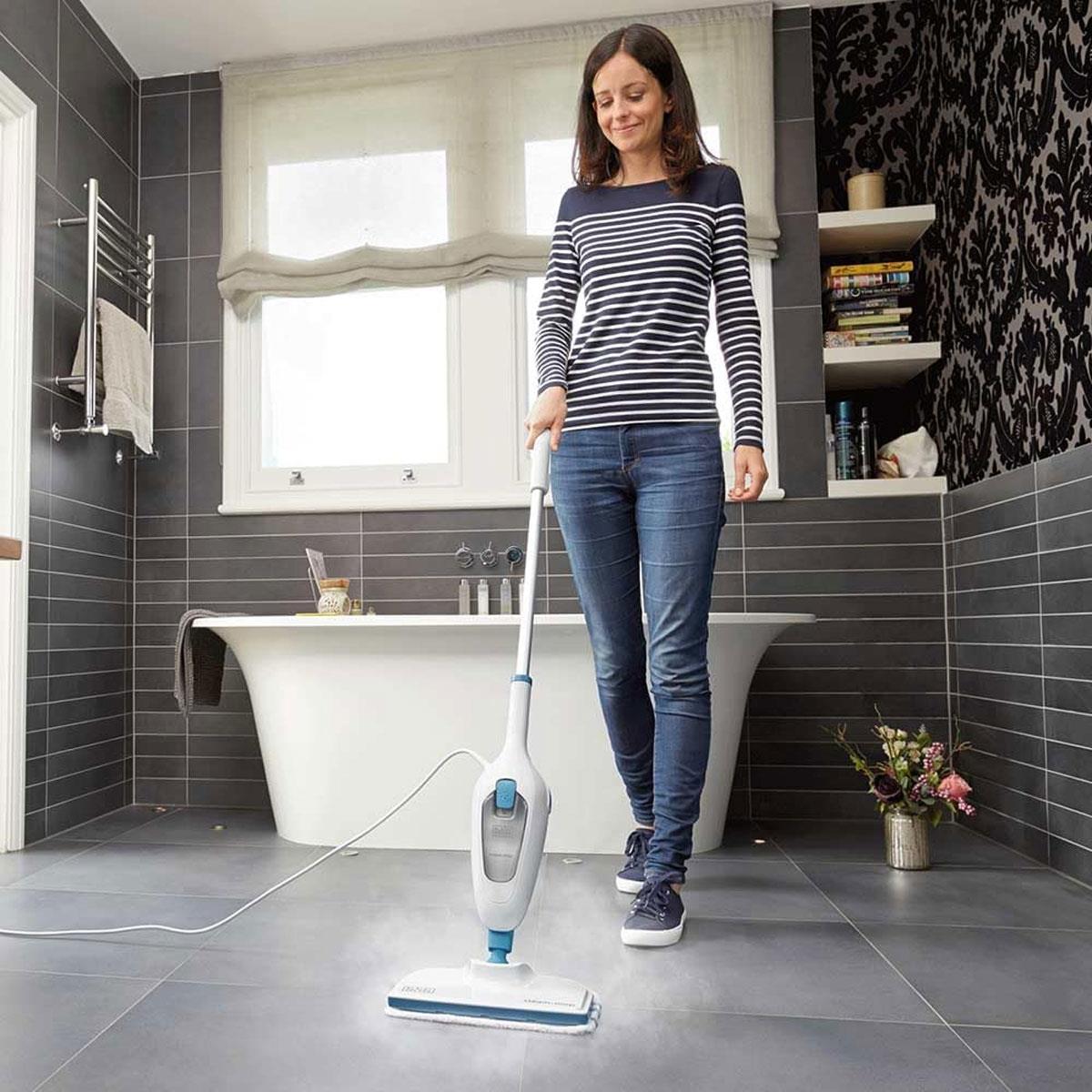 Black & Decker Basic Steam Mop 1300W 240V Corded Hard Floor Cleaner with 380ml Tank & Microfiber Pad White - Image 6
