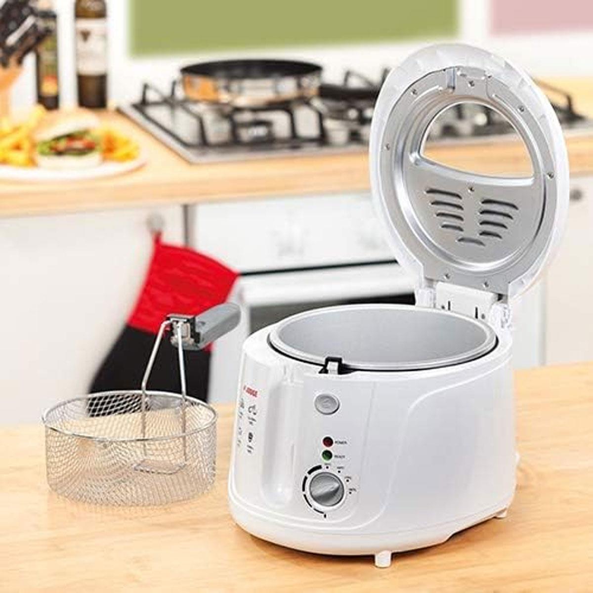 Judge Deep Frye 2.25L 1500W with Adjustable Thermostat 130°C-190°C Non-Stick Interior White - Image 2