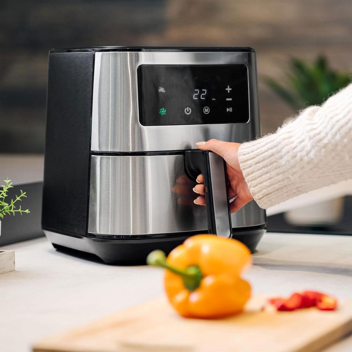 SIA 5.5L Air Fryer 1700W Stainless Steel Digital Touch Control 8 Programmes Silver - Image 2