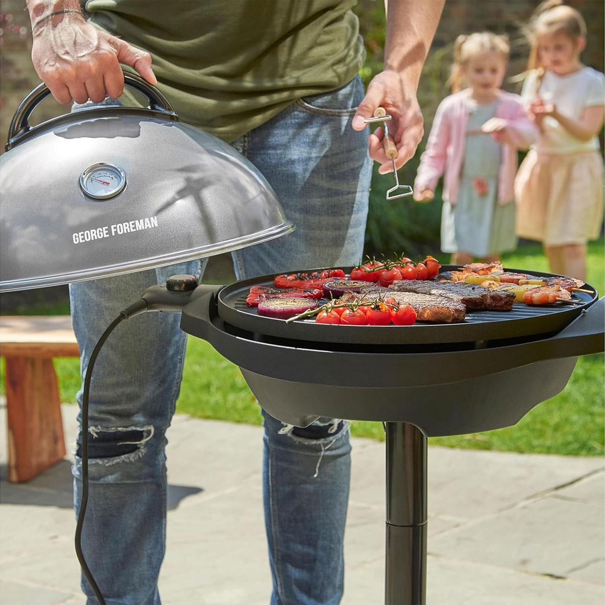 George Foreman Indoor Outdoor Electric BBQ Grill 2400W Black with 1500cm² Cooking Surface Variable Temperature Control - Image 2