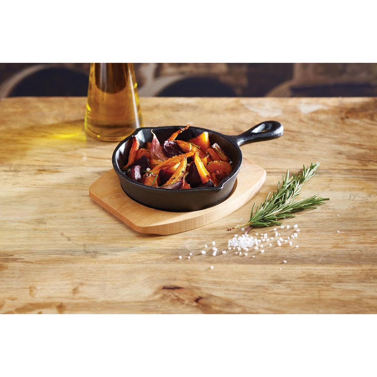Artesa Cast Iron Mini Frying Pan 13cm with Maple Wooden Serving Board Non Stick Sizzle Skillet Black/Beige - Image 2