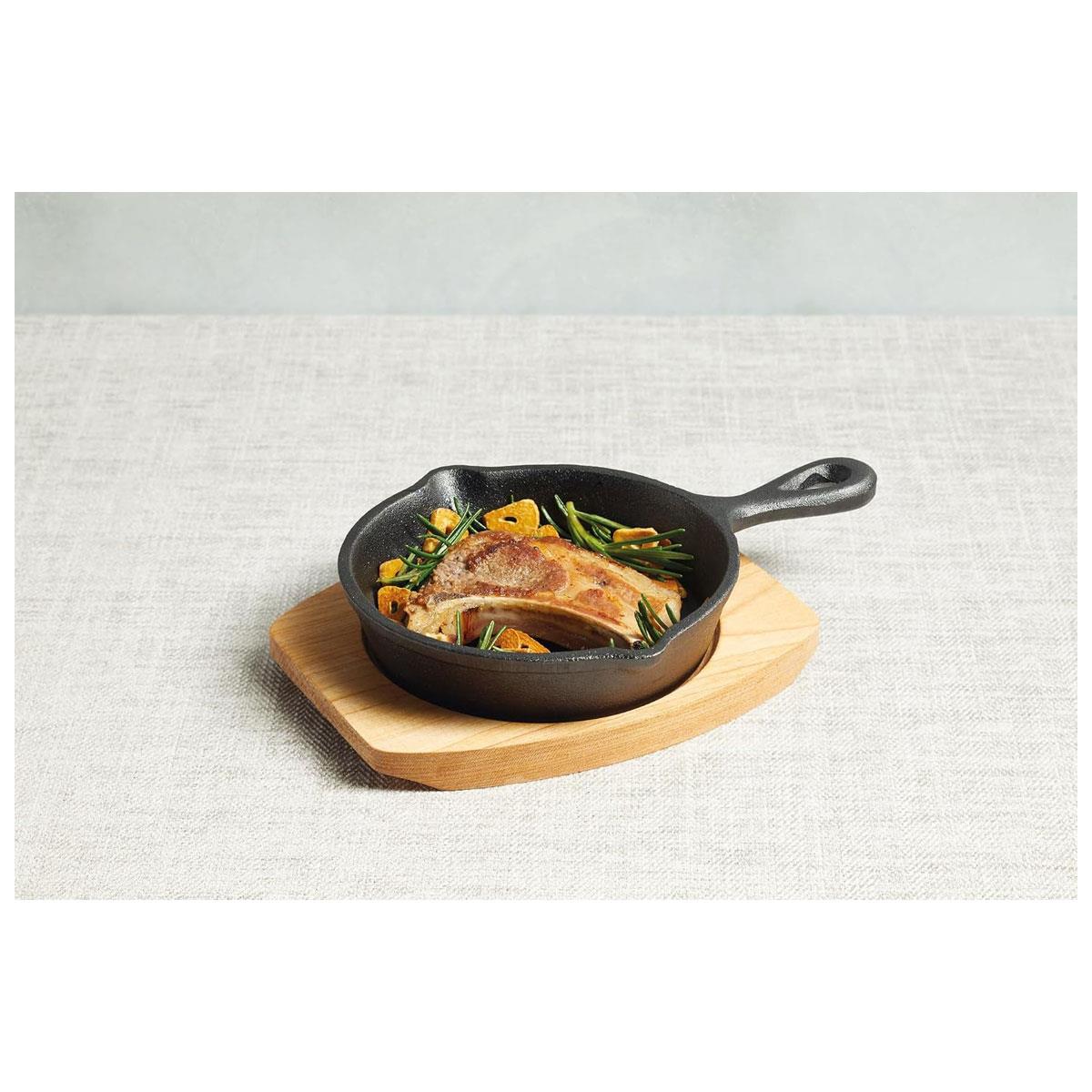 Artesa Cast Iron Mini Frying Pan 13cm with Maple Wooden Serving Board Non Stick Sizzle Skillet Black/Beige - Image 4